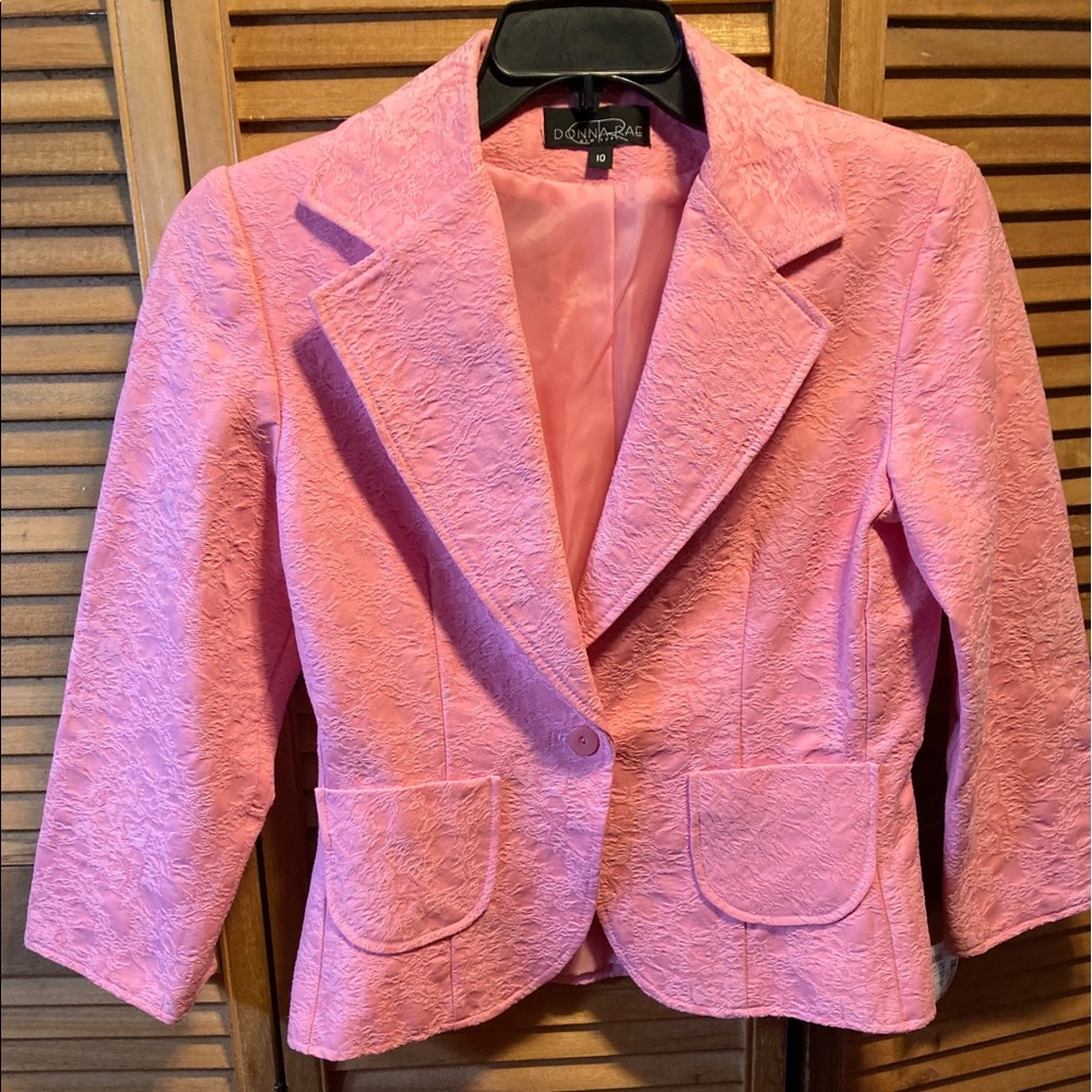 Donna Rae New York Pink Tapestry Jacket